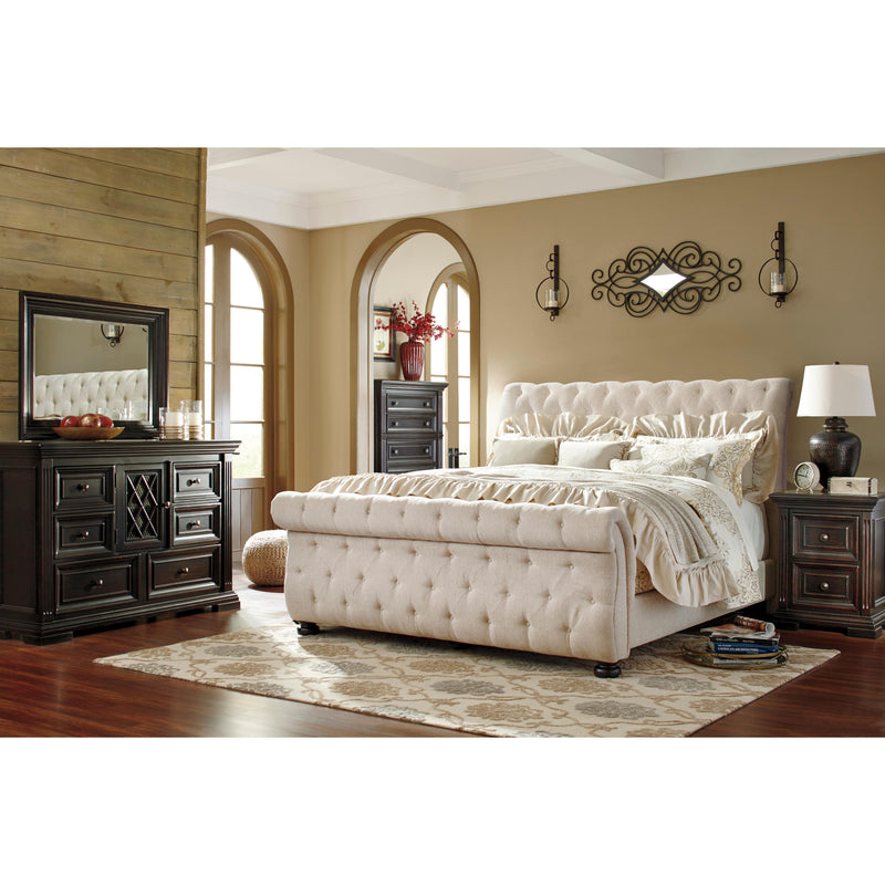 Signature Design by Ashley Willenburg California King Upholstered Bed B643-78/B643-76/B643-95 IMAGE 3