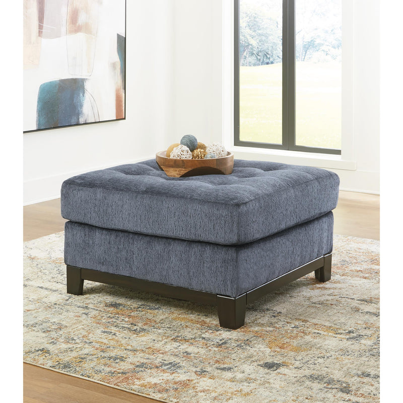 Benchcraft Maxon Place Fabric Ottoman 3300308 IMAGE 4